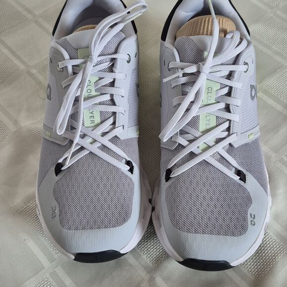 On Running Light Cloudflyer Gray and Mint Sneakers - Picture 15 of 16